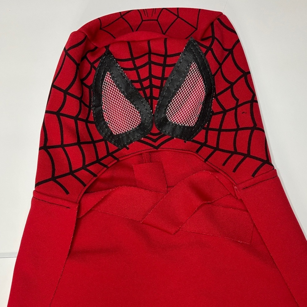 Red Spider-Man Cape - Picture 4 of 4